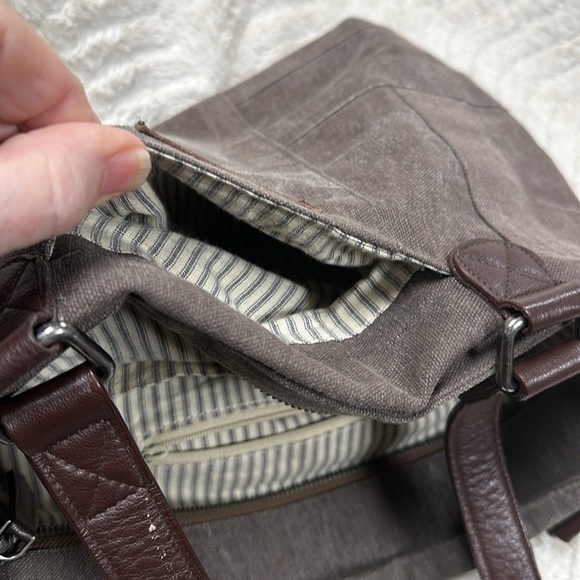 Super cute BELLA TAYLOR SHOULDER BAG, Gray Canvas, Leather Trim - Picture 10 of 11